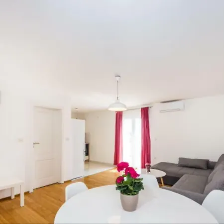 Paradise * Petrčane