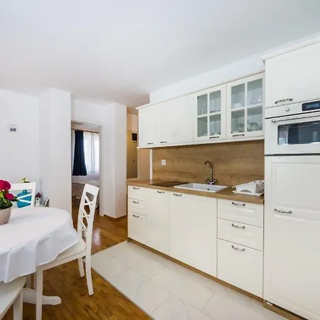 Apartmán Paradise *