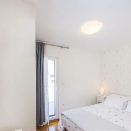 Paradise Apartman *