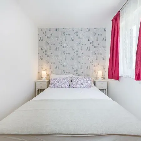 Apartman Paradise *